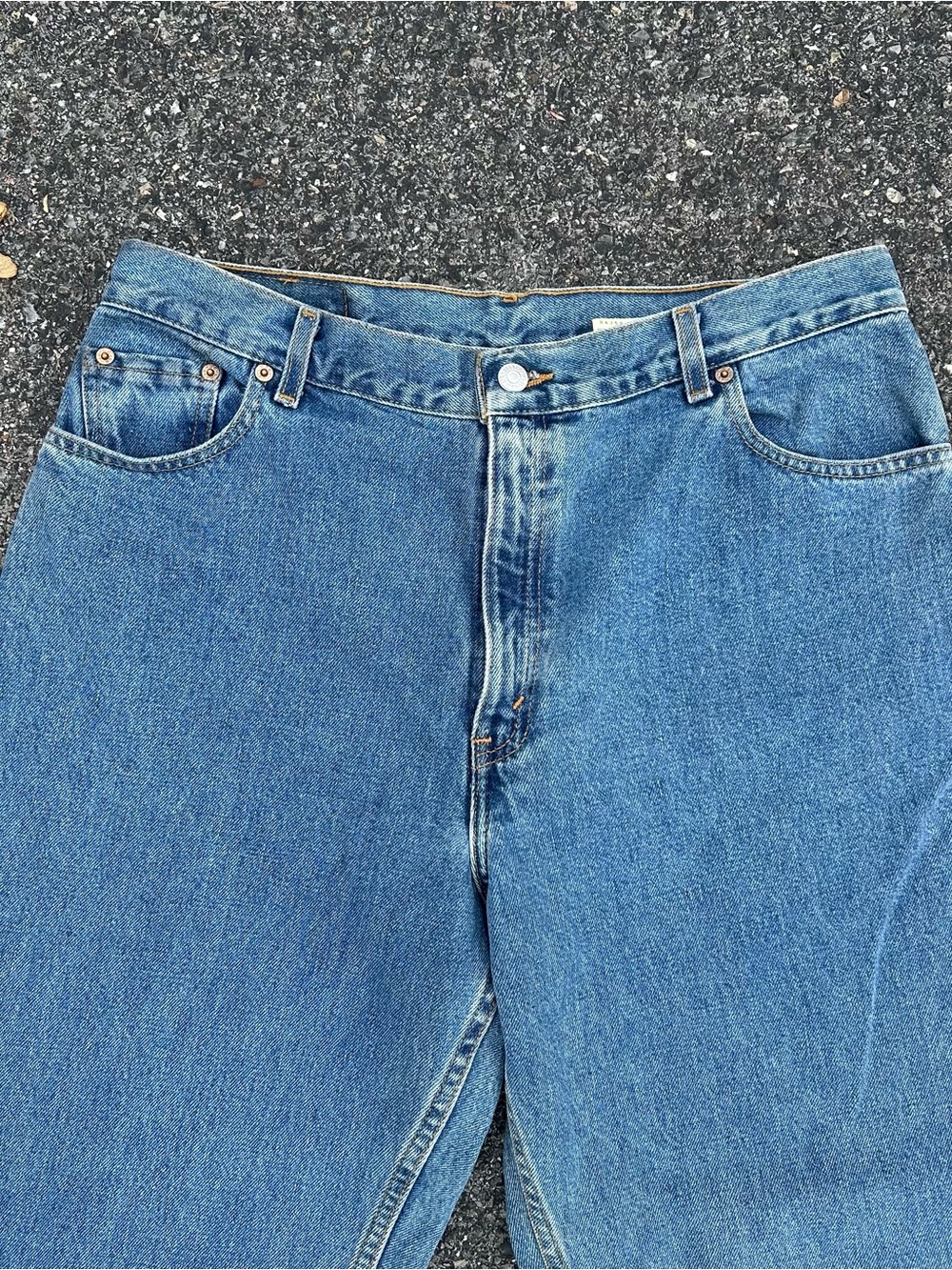 Vintage Levi's 550 Classic Relaxed Fit Tapered Leg Denim Mom Jeans Sz 16 34X30 - Picture 3 of 7